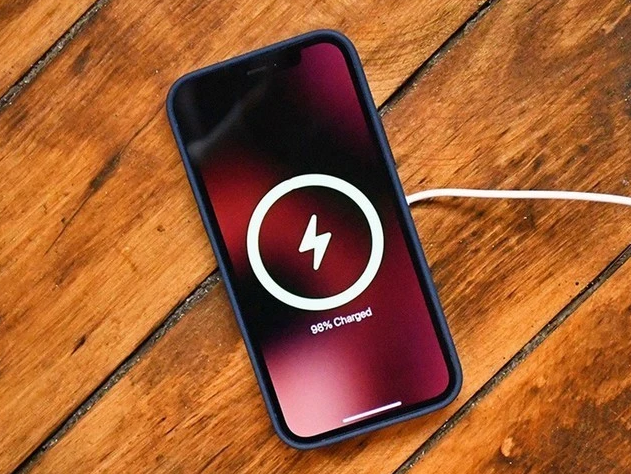 东风苹果手机维修分享iPhone 12可以随便充电吗 